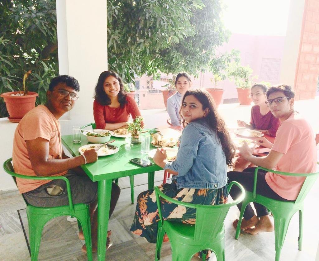 Hotelier Hosts - A Home Stay Джодхпур Экстерьер фото